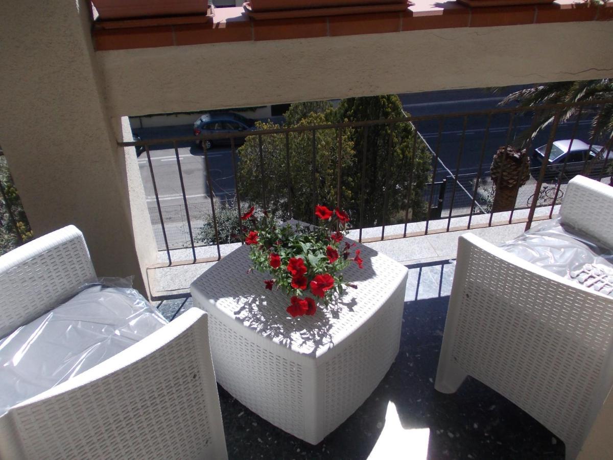 Domus Aurea Bed & Breakfast Oristano Ngoại thất bức ảnh