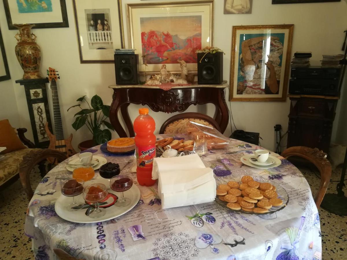 Domus Aurea Bed & Breakfast Oristano Ngoại thất bức ảnh