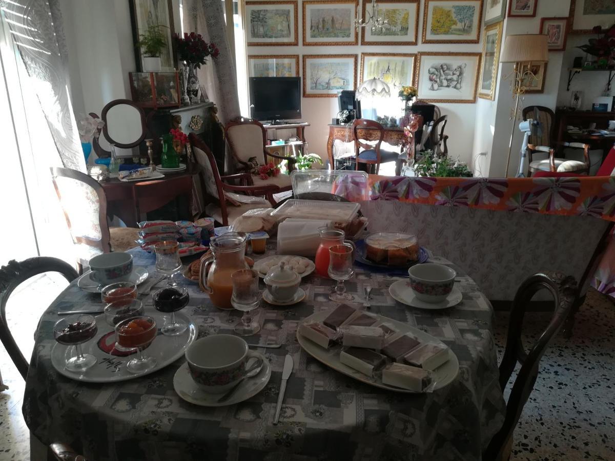 Domus Aurea Bed & Breakfast Oristano Ngoại thất bức ảnh