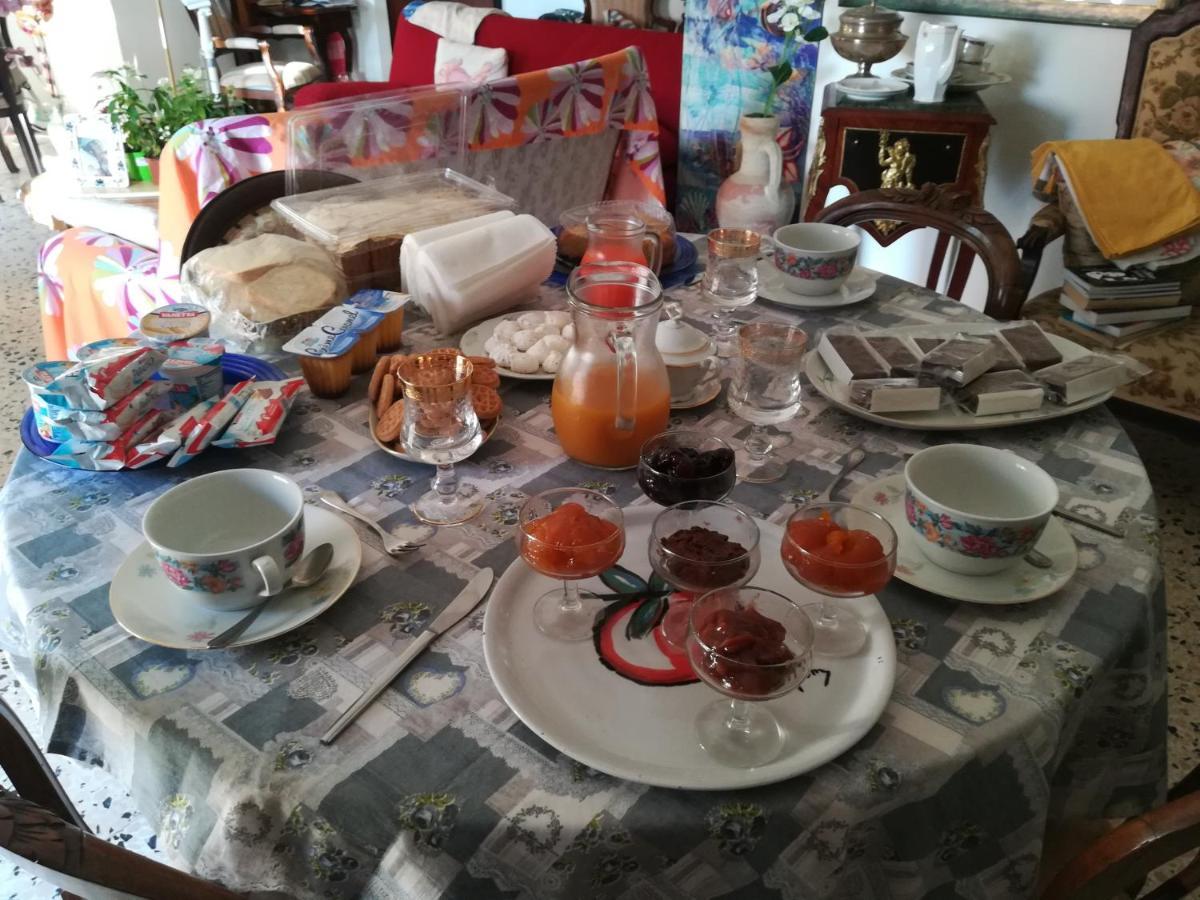Domus Aurea Bed & Breakfast Oristano Ngoại thất bức ảnh