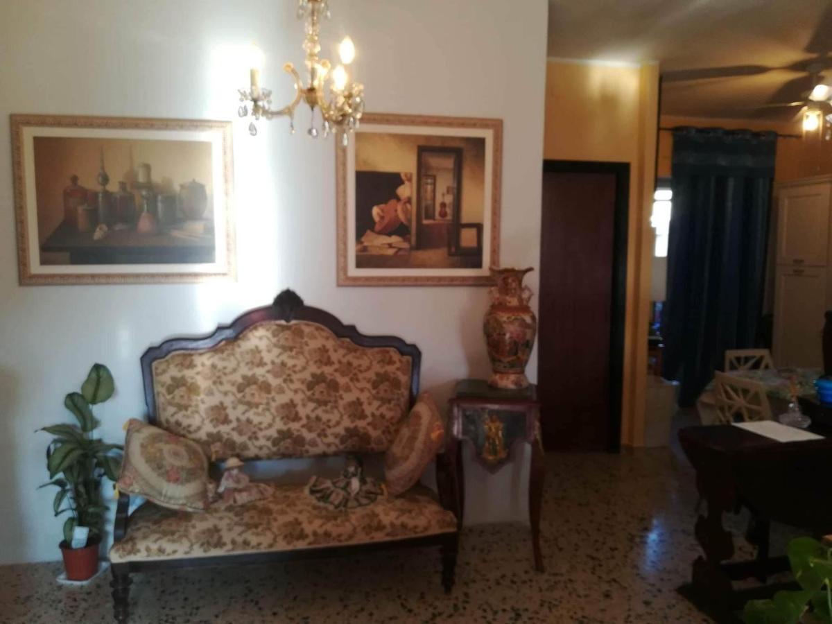 Domus Aurea Bed & Breakfast Oristano Ngoại thất bức ảnh